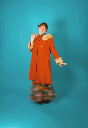 Interview: Mae Powell on Her Upcoming Album "Make Room For The Light"