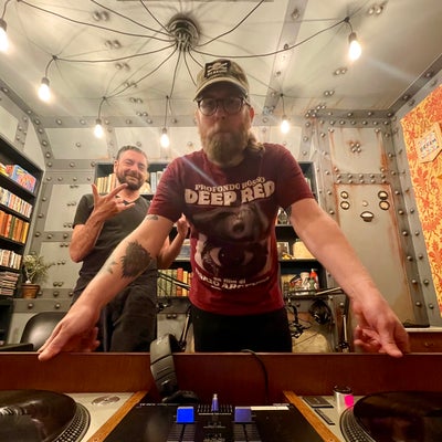 Finding Solace in a Psychedelic Groove (100% vinyl)