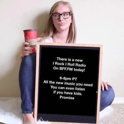 I Rock I Roll Radio 9/17/18 Show: Moms with letter boards agree